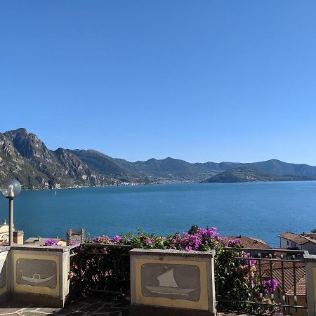 Gina'S Apartment Riva di Solto Εξωτερικό φωτογραφία