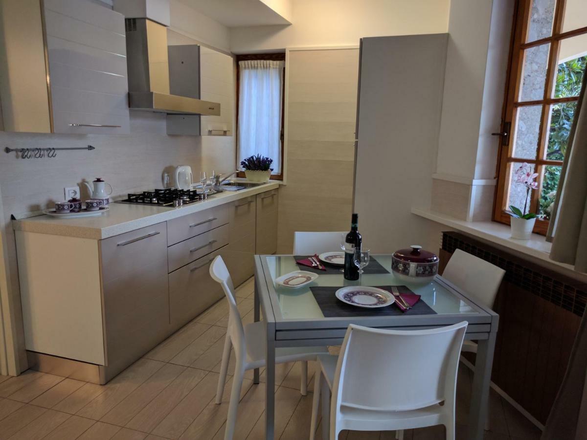 Gina'S Apartment Riva di Solto Εξωτερικό φωτογραφία