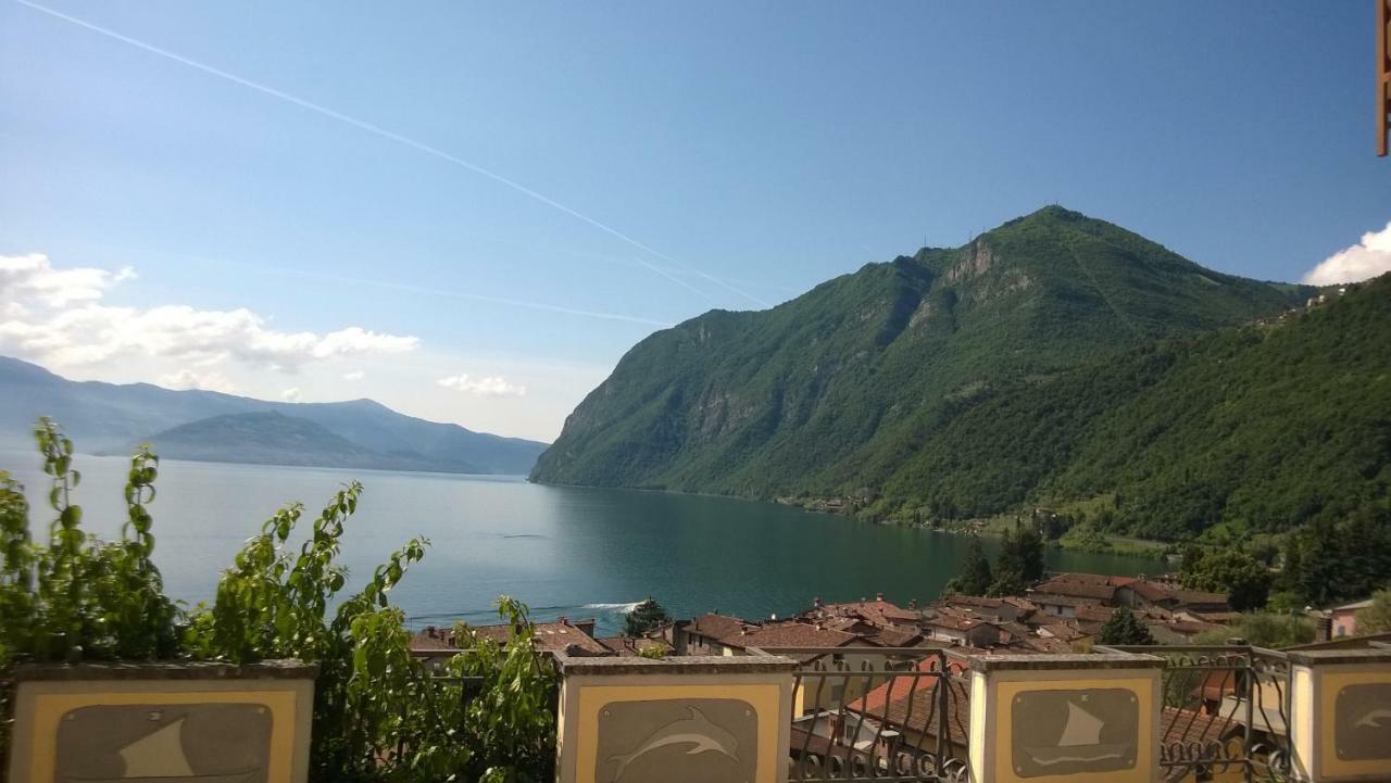 Gina'S Apartment Riva di Solto Εξωτερικό φωτογραφία